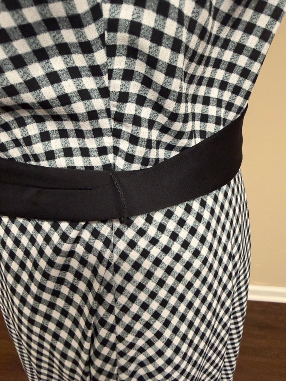 Banana Republic Black and White Gingham Midi Dress with Black Waist Tie - Picture 7 of 7